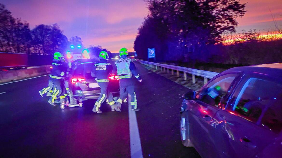 Verkehrsunfall mit vier Fahrzeugen im Frühverkehr!